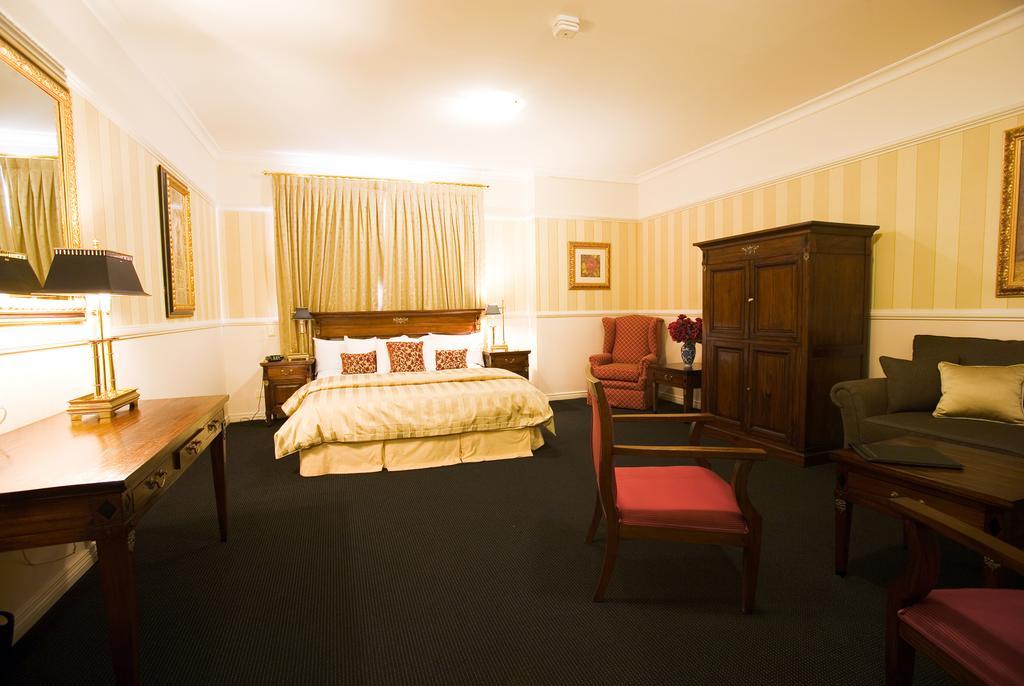 Redearth Boutique Hotel Mount Isa Kamer foto