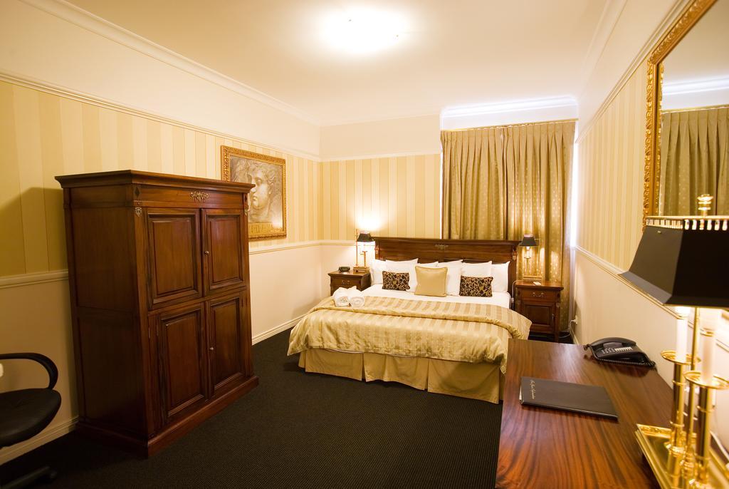 Redearth Boutique Hotel Mount Isa Kamer foto